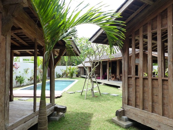  VILLA KAYU SANDY 