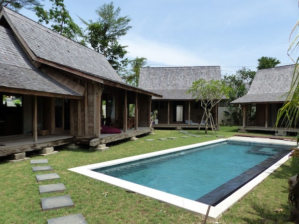  VILLA KAYU SANDY 