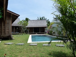  VILLA KAYU SANDY 