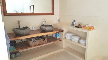  VILLA CANGU BV 