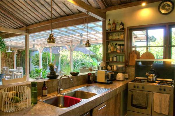  VILLA KAYU KAYU UMALAS 