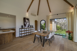  VILLA MOYA UMALAS 