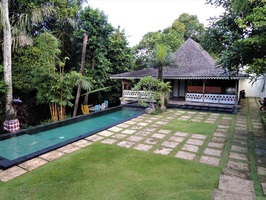  VILLA PERESUNGAI 