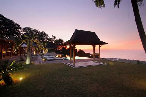  VILLA SEAVIEW 