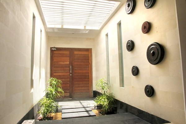  VILLA SYRAP SANUR 