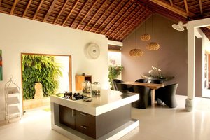  VILLA SYRAP SANUR 