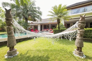  VILLA MANSON CANGGU 