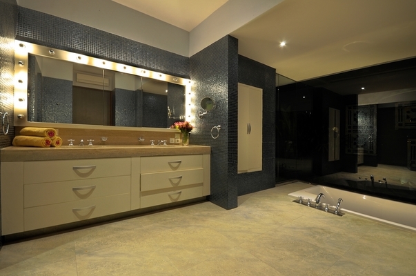  VILLA KAYU MAT CANGGU 