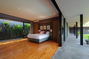  VILLA KAYU MAT CANGGU 