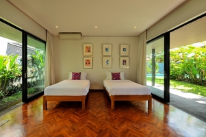  VILLA KAYU MAT CANGGU 