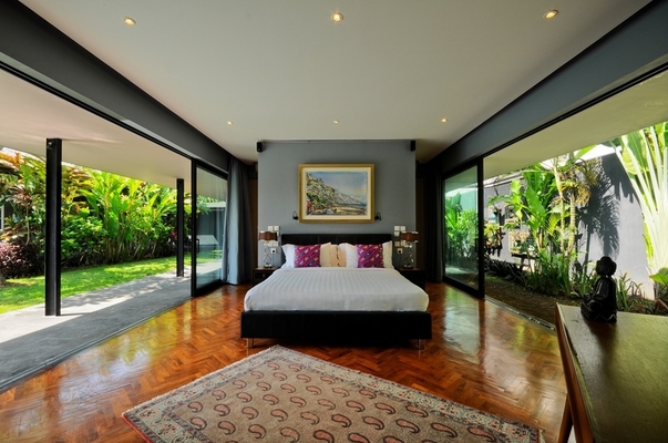  VILLA KAYU MAT CANGGU 
