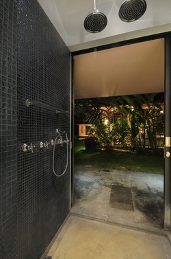  VILLA KAYU MAT CANGGU 