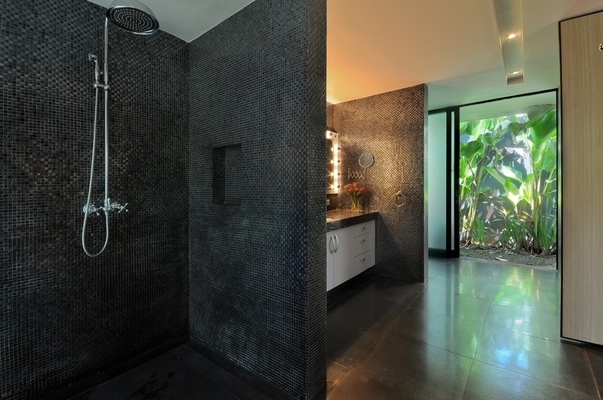  VILLA KAYU MAT CANGGU 