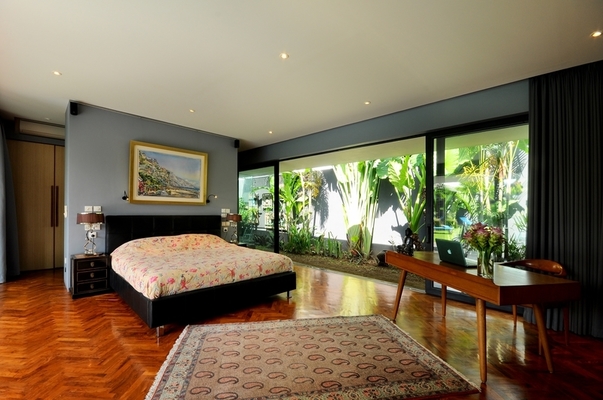  VILLA KAYU MAT CANGGU 