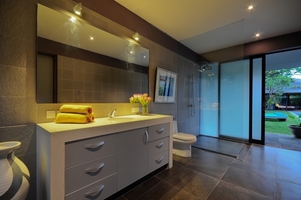  VILLA KAYU MAT CANGGU 