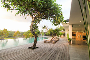  VILLA DELAPAN CANGGU 