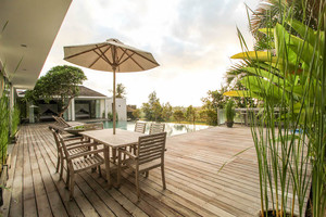  VILLA DELAPAN CANGGU 