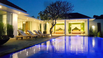  VILLA DELAPAN CANGGU 