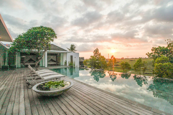  VILLA DELAPAN CANGGU 