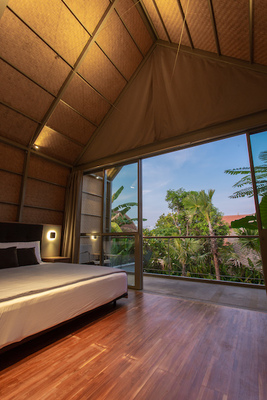 VILLA ALEPH
