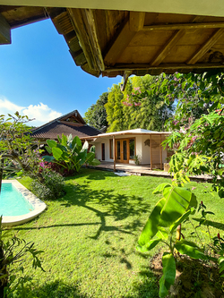  VILLA LANTAI UMALAS 