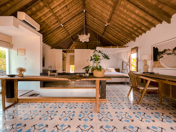  VILLA LANTAI UMALAS 