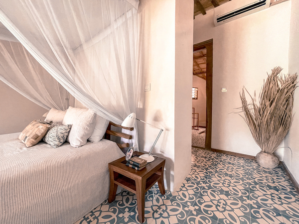  VILLA LANTAI UMALAS 