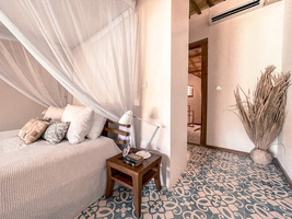  VILLA LANTAI UMALAS 