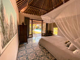  VILLA LANTAI UMALAS 