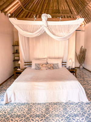  VILLA LANTAI UMALAS 