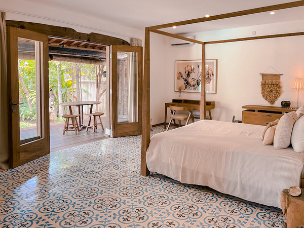  VILLA LANTAI UMALAS 