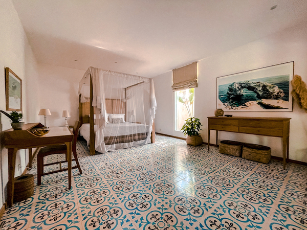  VILLA LANTAI UMALAS 