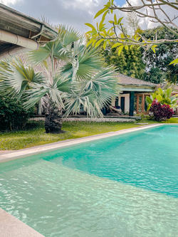  VILLA LANTAI UMALAS 