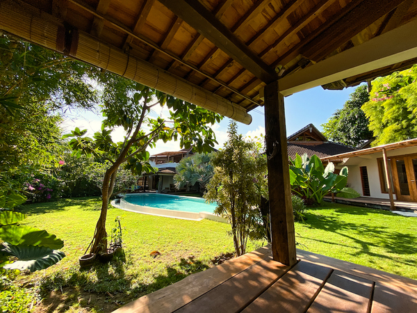  VILLA LANTAI UMALAS 