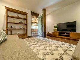  VILLA LANTAI UMALAS 