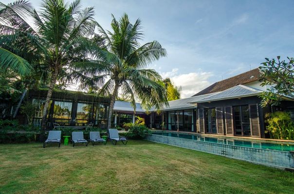  VILLA NASI PUTIH UMALAS 