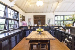  VILLA NASI PUTIH UMALAS 