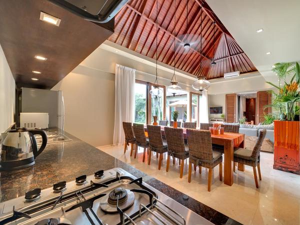  COMPLEX 3 VILLAS OBEROI 