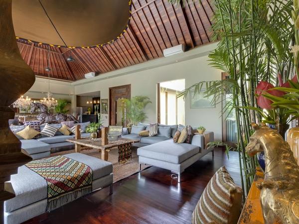  COMPLEX 3 VILLAS OBEROI 