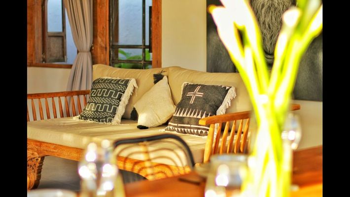  VILLA KAYU KECIL 