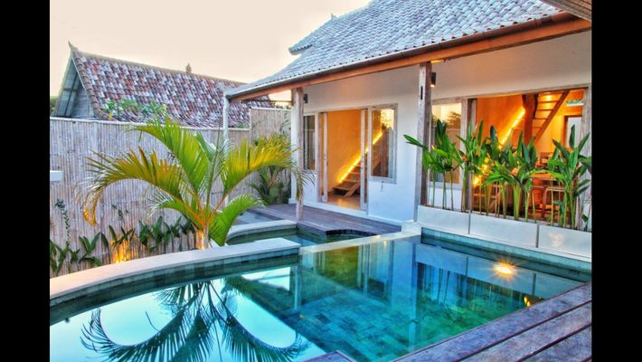  VILLA KAYU KECIL 