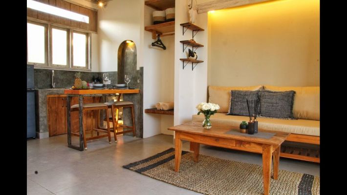  VILLA KAYU KECIL 