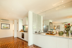  VILLA WHITE JOGLO 