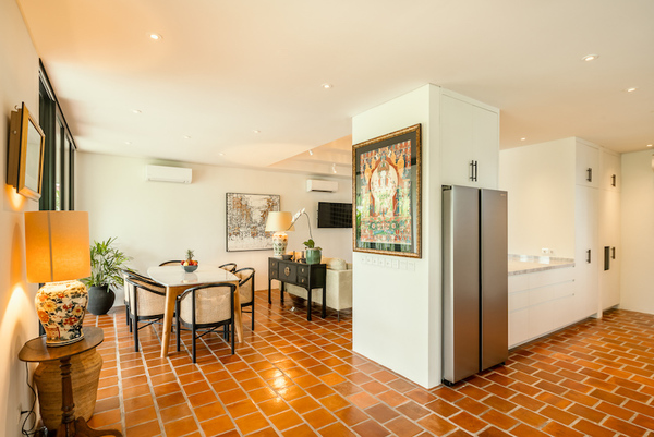  VILLA WHITE JOGLO 