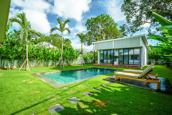  VILLA WHITE JOGLO 