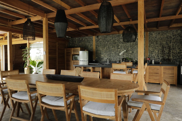  VFL372 VILLA SAWAH SESEH 