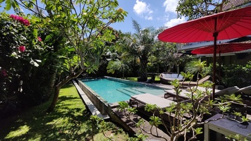  VILLA NYAMAN 