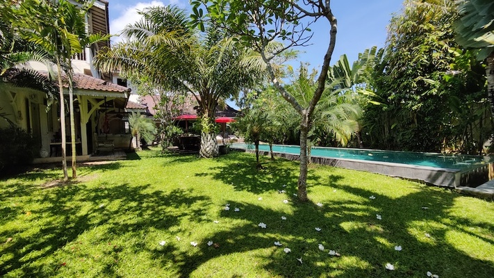  VILLA NYAMAN 