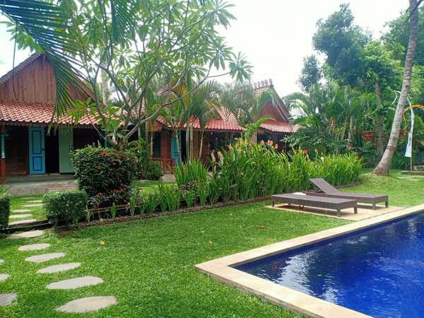  GUESTHOUSE CEMAGI 