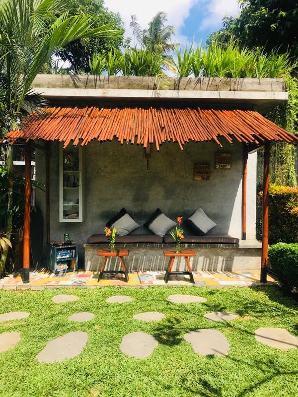  GUESTHOUSE CEMAGI 